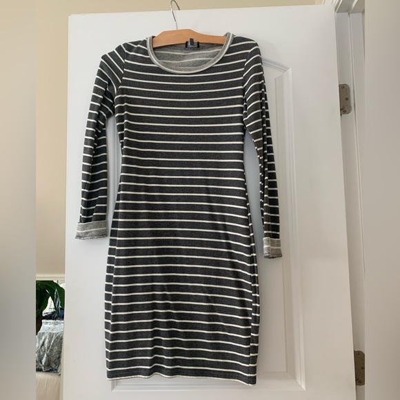 Market & Spruce Dress - Picture 2 of 7